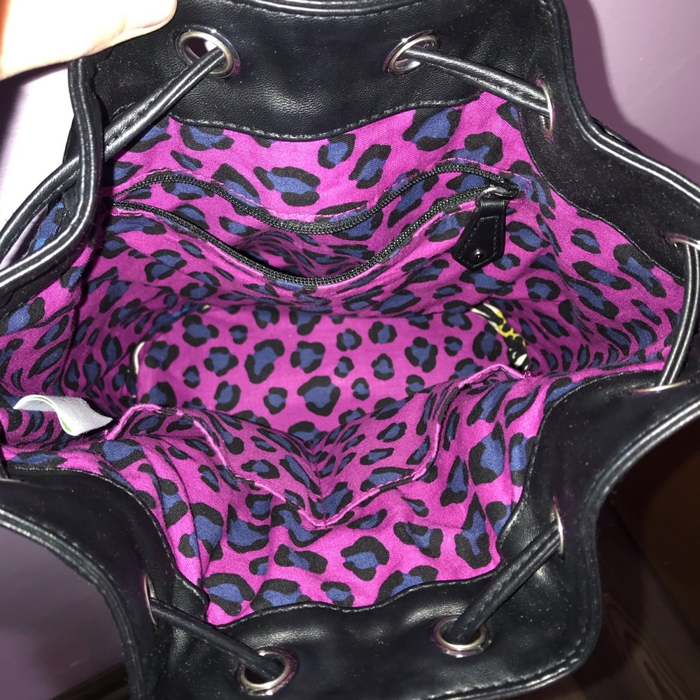 Sale!! Vera Bradley Bucket Bag - Picture 3 of 6